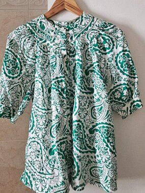 Boden Bea 100% Linen Puff Sleeve Top in Green Paisley - Size 4